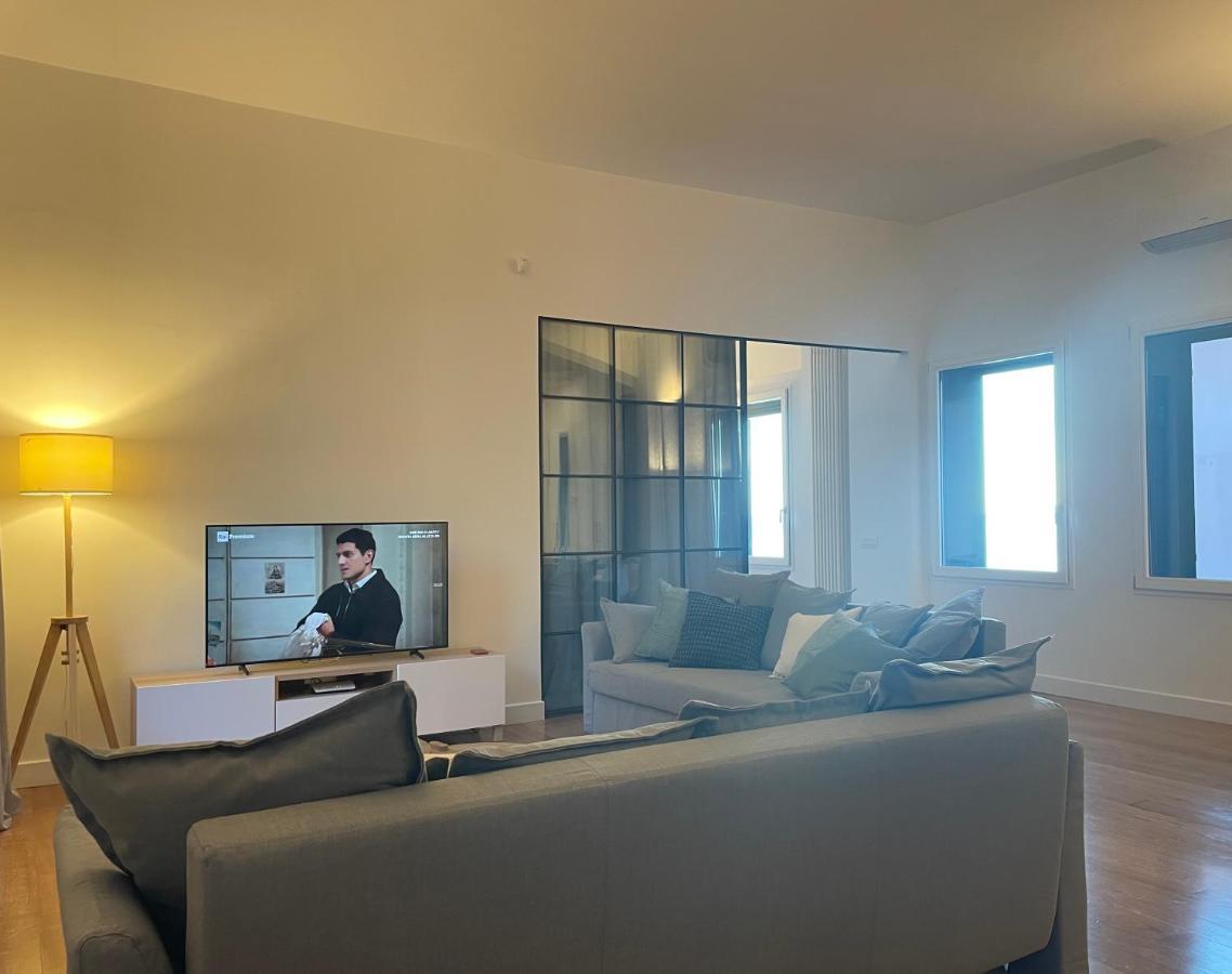 Loft Sull'acqua Con Vista Mozzafiato Apartment Naples