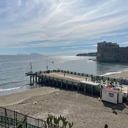 Loft Sull'Acqua Con Vista Mozzafiato Apartment Naples Exterior photo